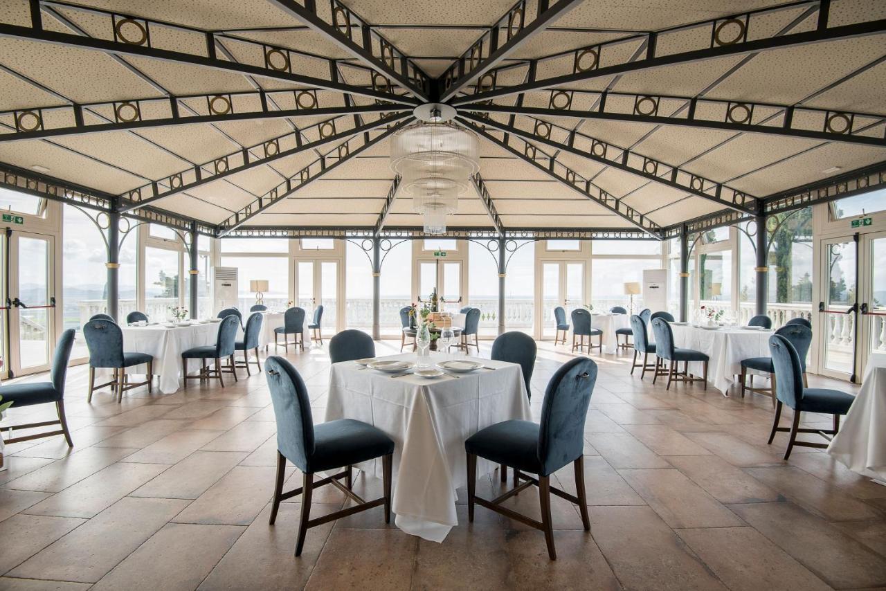 Castello Bonaria Wine & Spa Resort 캄필리아 마리티마 외부 사진