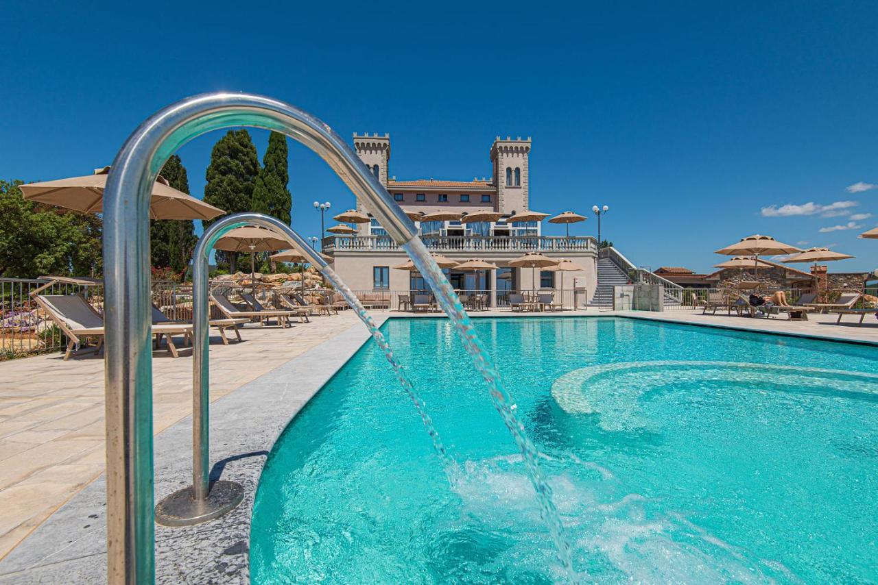 Castello Bonaria Wine & Spa Resort 캄필리아 마리티마 외부 사진
