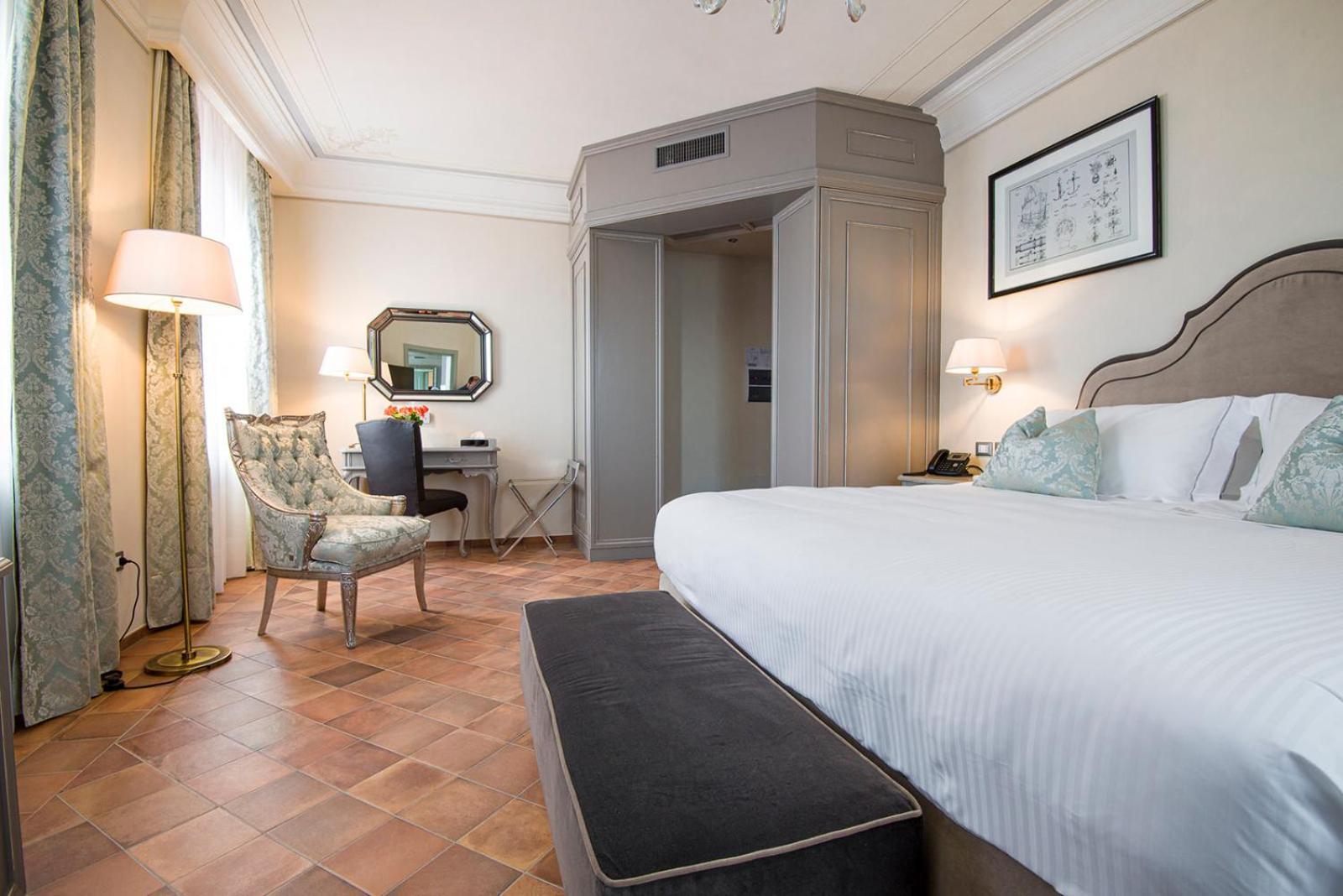 Castello Bonaria Wine & Spa Resort 캄필리아 마리티마 외부 사진